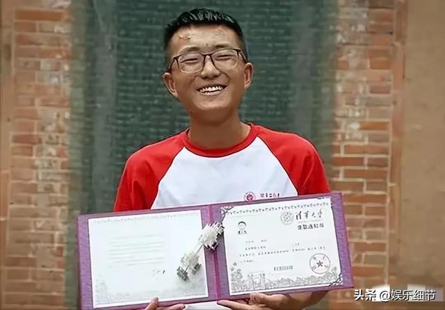 “搬砖男孩”林万东，713分考入清华，毕业却回农村，如今咋样了
