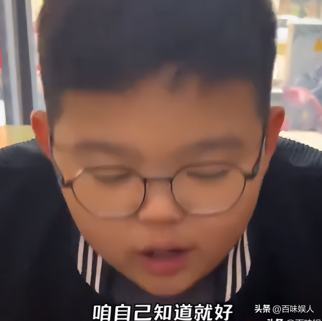 太好了！网友私信唾骂
烈士家属，警方灵敏将其抓获，夫君照片曝光