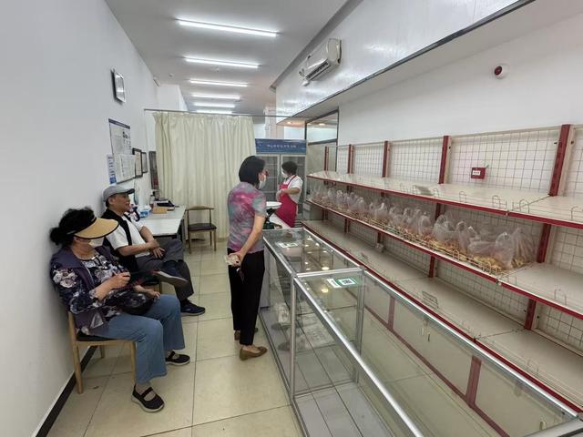 “中关村茶点”迁址重张，新老顾客纷纷来恭维