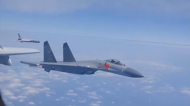 突发！海峡以东发生猛烈对立
！陆军机进入台中空域，台军腾飞F16