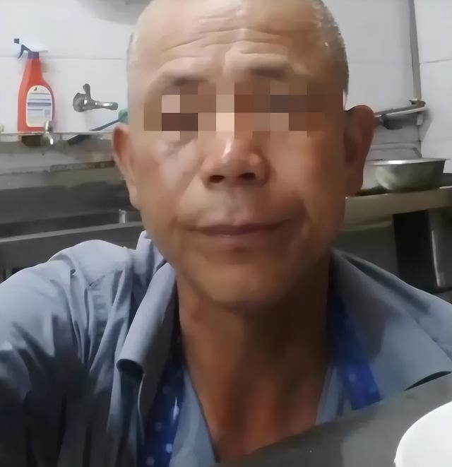 地头蛇！安徽殴打游客
老板身份曝光，背景
不简朴，近邻
老板曝内情