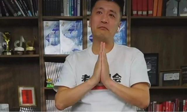这一次，张桂梅式教诲的“悲惨”，在张雪峰身上体现得淋漓尽致