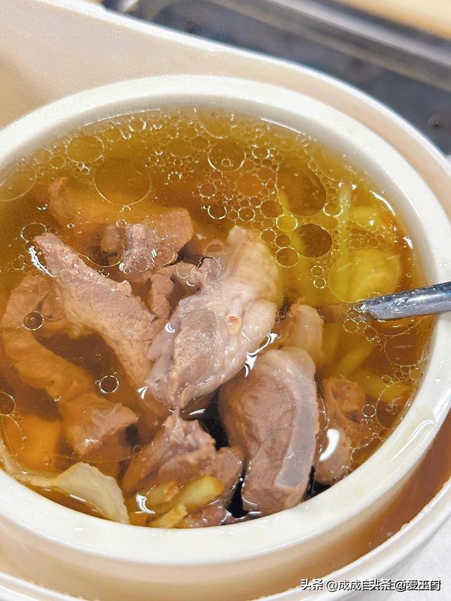 睡眠不好轻易老，这四种食物可改善睡眠，一周吃3次，助眠结果好