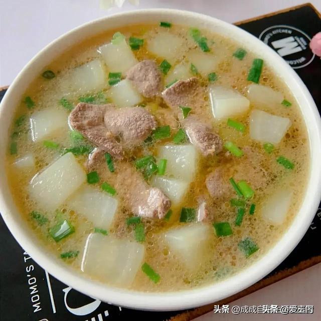 睡眠不好轻易老，这四种食物可改善睡眠，一周吃3次，助眠结果好