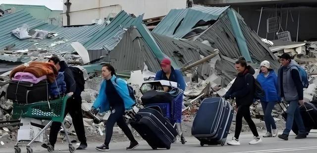 再打下去大概
灭国，三年前乌克兰还有4300多万人，如今还有多少？