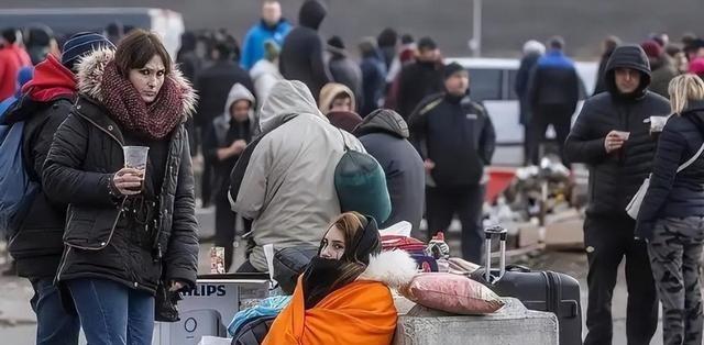 再打下去大概
灭国，三年前乌克兰还有4300多万人，如今还有多少？