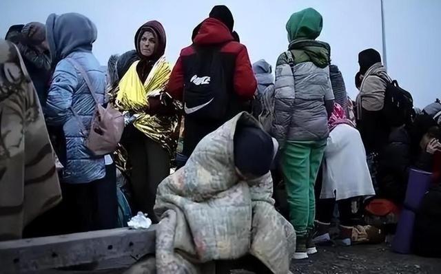 再打下去大概
灭国，三年前乌克兰还有4300多万人，如今还有多少？