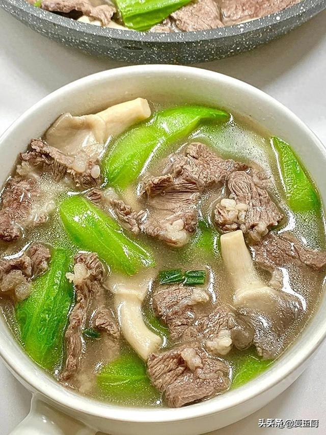发起中老年人，夏天常吃这4种家常菜，清淡少油，常吃不上火