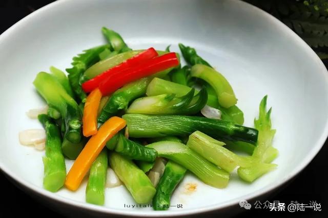 泉州海桐里：米其林与黑珍珠厨师联袂
，除了簪花冻蟹，还随处惊喜