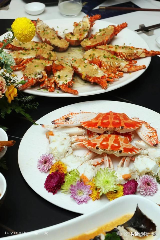 泉州海桐里：米其林与黑珍珠厨师联袂
，除了簪花冻蟹，还随处惊喜