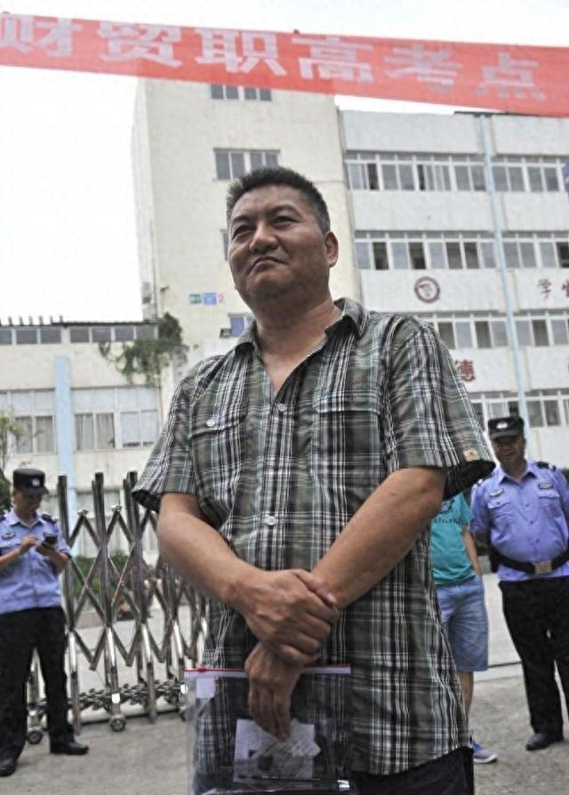 真恶心！夫君58岁将到场第29次高考，背后财产被扒，占用资源
30年