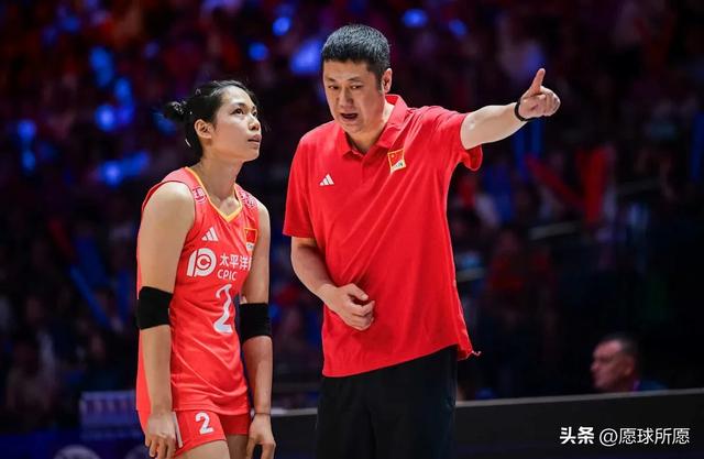 中国女排惜败后！全队遗憾总结，唯有一人不服，球迷：大将风仪
