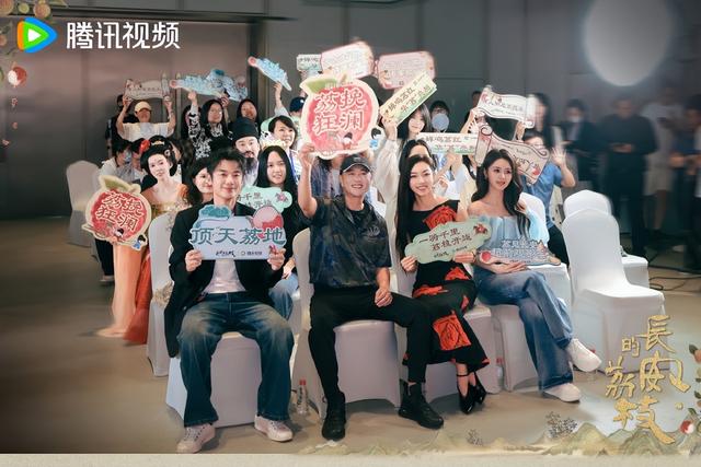 不到48小时被央视除名！知名女星高考造假，这三小我
要不利
了