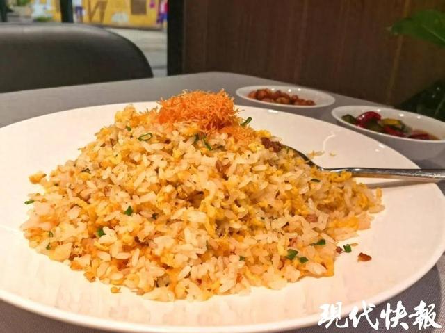 当足球邂逅
世界美食之都，扬州淮扬名菜请你免费品尝