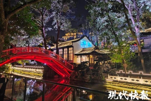 当足球邂逅
世界美食之都，扬州淮扬名菜请你免费品尝