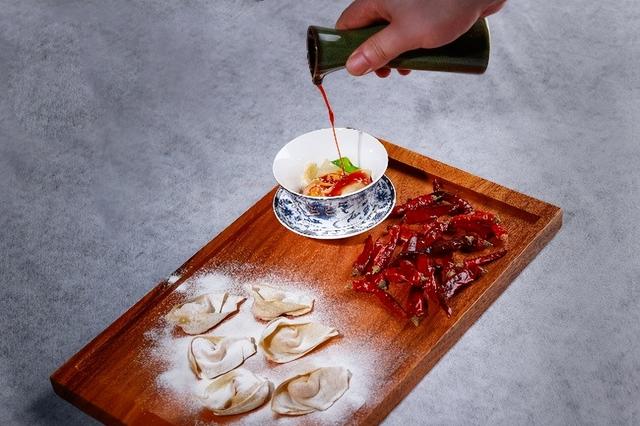 夏启西巡，辣韵江山 | 2025「洲际名厨·味觉巡回」西区站炽烈启幕