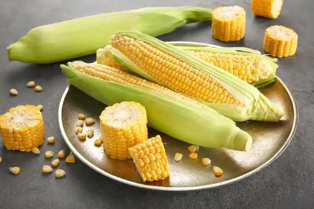 玉米是血脂“杀手”？大夫劝告

：如果不想血脂飙升，这3物要多吃