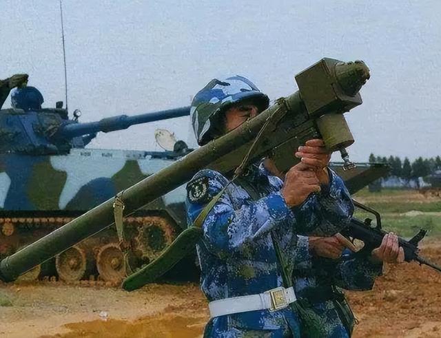 好消息：中国出口导弹击落了一架战机！坏消息：战机也是中国产的