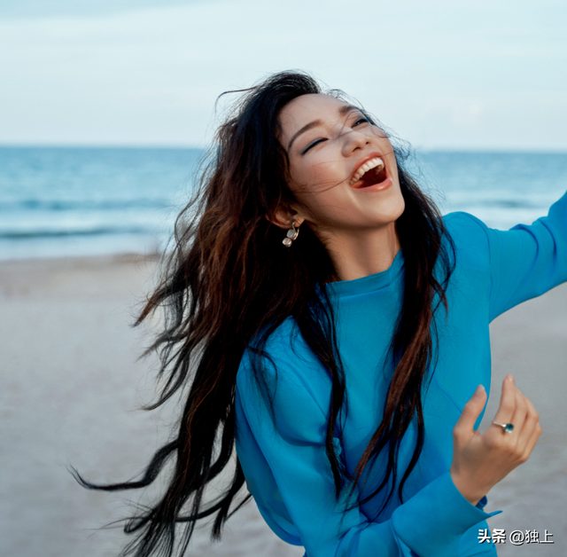 女星“特权”变乱大反转！权威媒体无一发声，背后真相更毁人三观