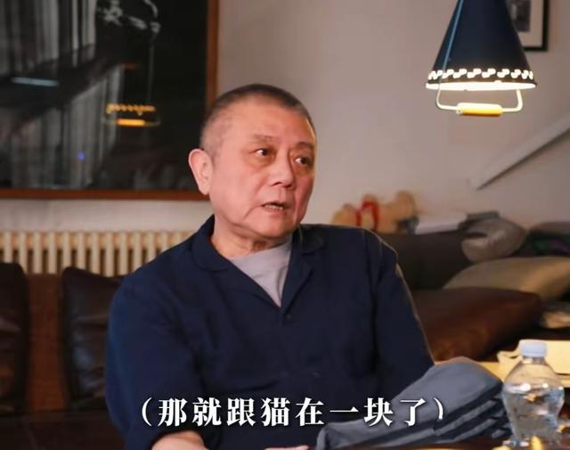 66岁王朔自曝疾病缠身，晚年和猫一路
生活，女儿担忧
他逝世
家里