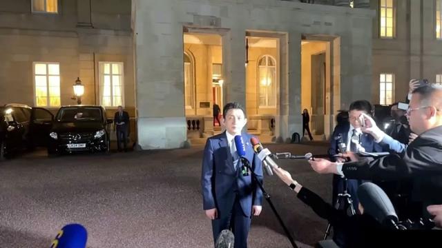 中美伦敦谈判各退一步，中国给特朗普，划了一条绝不克不及
踩的红线