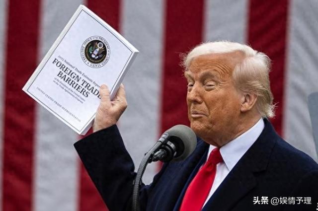特朗普对华下黑手时，恐怕没想到，这一刀会先落在美国的大动脉上