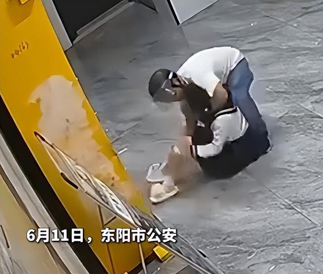 浙江破晓三点公寓猥亵案，监控拍下全过程，肇事者刑拘引全网声讨