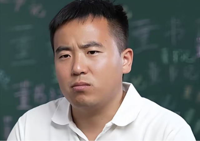 河南驻村书记每天免费“蹭饭”，国平易近

日报点名，村平易近
却抢着宴客