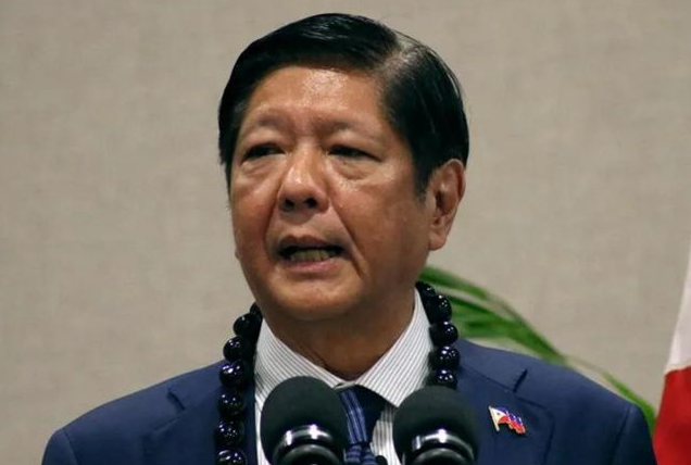 不到24小时，中业岛邻近
搁浅船只被拖，让菲见解中国的态度和气力