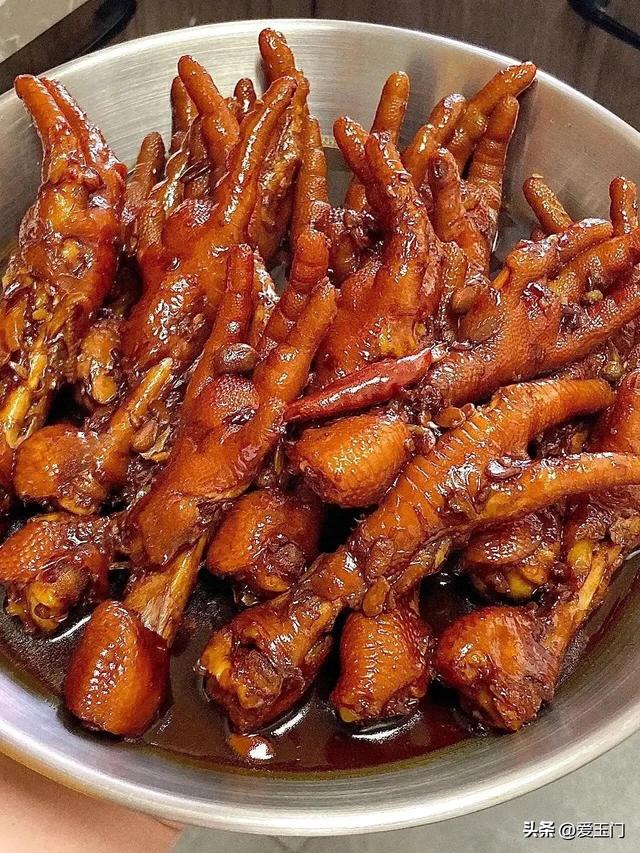 酱喷鼻
风味家常菜，6种做法，喷鼻
嫩可口
，酱喷鼻
浓厚，酱汁拌饭都过瘾