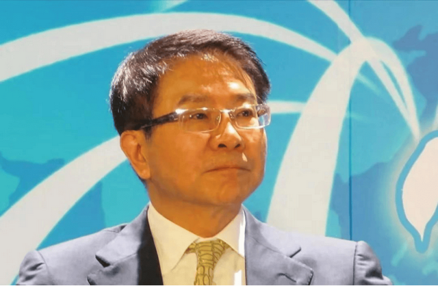 中美谈完，民进党想通了？赖清德“导师”率团赴京，风向变了