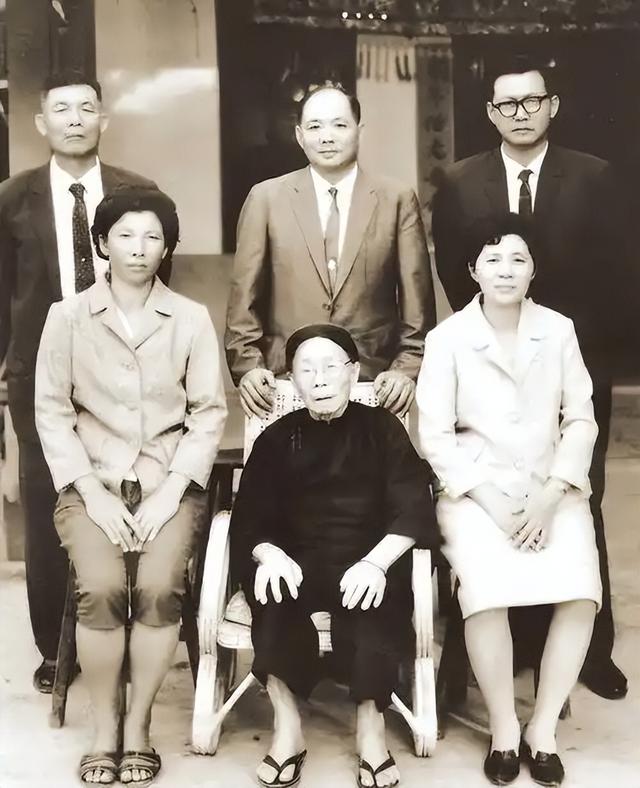 “台独”分子本籍
曝光，蔡英文、苏贞昌、赖清德本来
是汉奸后代！