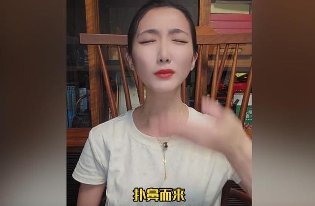 印度是空姐的噩梦？在飞机厕所洗手池上拉屎，一出机场臭味扑鼻
