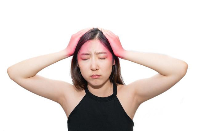 脑梗殒命的人越来越多？大夫奉劝
：天热宁可打打牌，也别做7件事