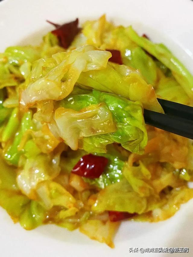 每天不重样的6道家常素菜，康健好吃不上火，爱食斋
朋侪看这里