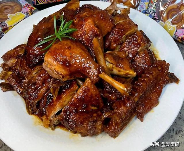 临近夏至，别忘要“补夏”，“1肉、2果、3菜”记得吃，顺应
时节