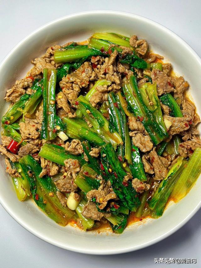 不愧是被央视点名的下饭菜，连下三碗饭，太喷鼻
了