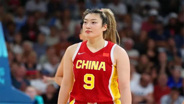 中国女篮VS日本女篮！宫鲁鸣启用双塔，两大悍将驰援，李梦无缘