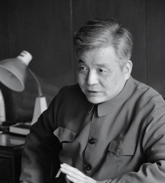 一夜之间伊朗顶尖核科学家被斩首，现在才知，中国昔时
做的多精确