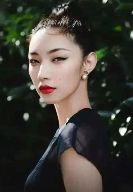 央视官媒统统脱手！此次
，那尔那茜丢掉的不止体面，雷佳音说对了