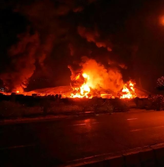 以军战机打穿伊朗防空，打出一不测结果：中国兵器
在中东又火了？