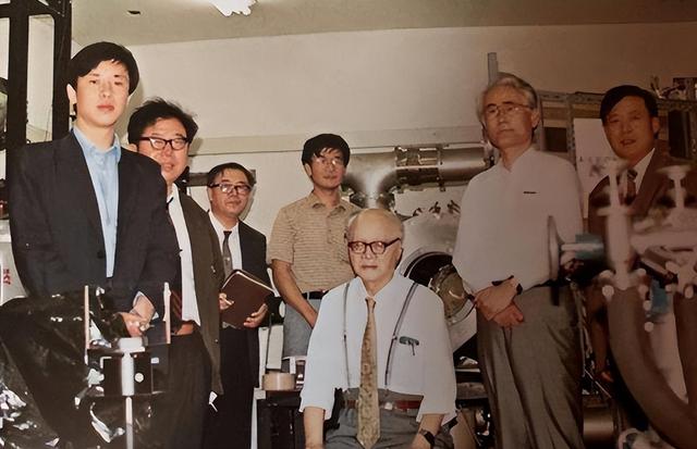 一夜之间伊朗精尖核科学家被斩首，如今才知，中国昔时
做的多正确