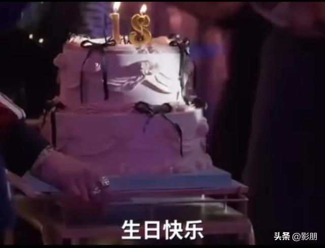 汪峰蛋糕无人机给宁静庆生！牵手看流星，撕碎章子怡最后的体面