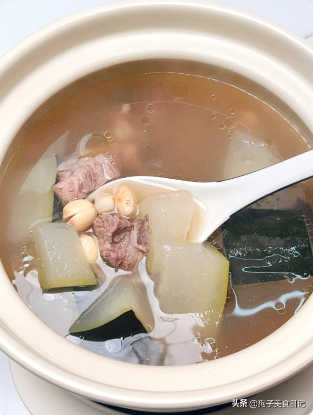 夏至前后喝汤会养人，多煮给家人喝，清热祛湿健脾胃，别忘了