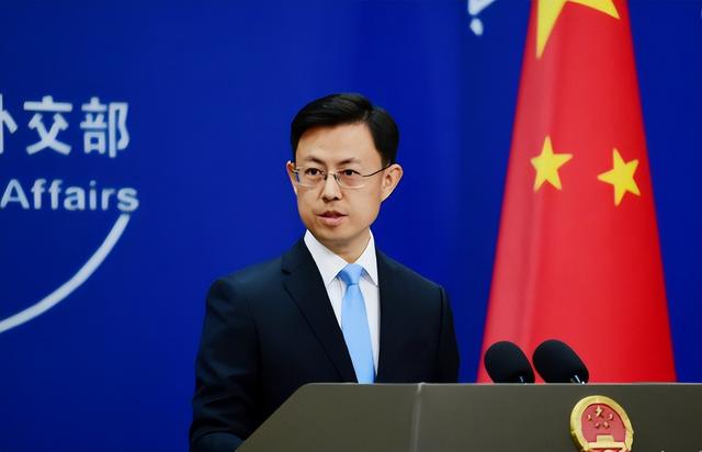 突发！特朗普废弃
G7集会紧急返美，请求
在德黑兰的全部人全都跑