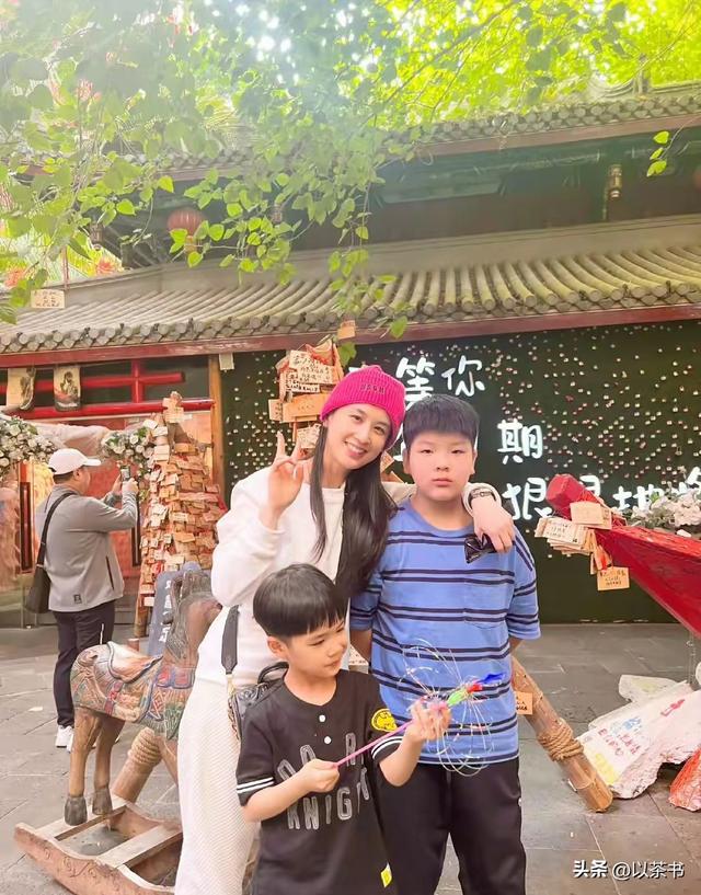 落空
才理解
珍惜！杨子仳离后想起前妻的好，儿子回上海才知道陪伴