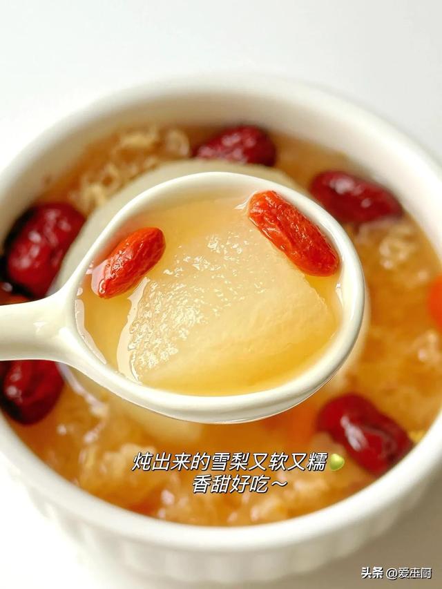 6月21日夏至，别忘了吃3瓜，喝2汤，忌1事，适应
时节，平稳
过苦夏