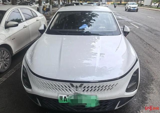 大三女生乘网约车被猥亵，T3回应：搭客当天回程仍选择了涉事车；第二名司机播放的是舞曲MV，非不雅观
视频
