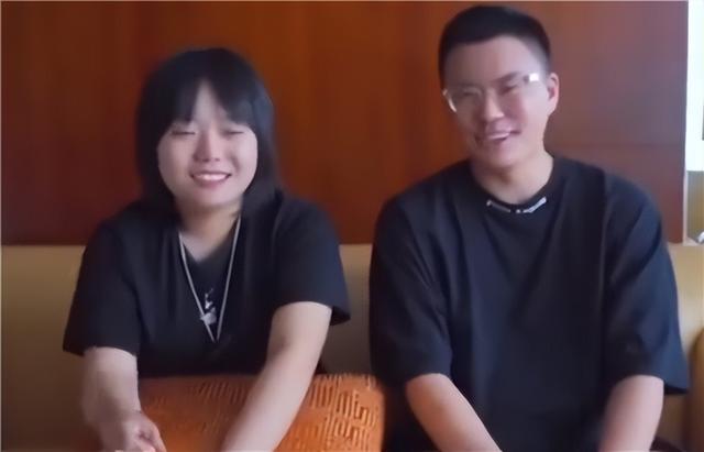 宋丹丹的“直觉”真没错！如今才发现，本来
李雪琴的面相早就变了