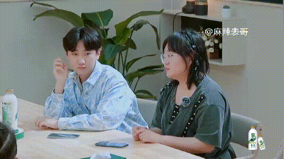 宋丹丹的“直觉”真没错！如今才发现，本来
李雪琴的面相早就变了